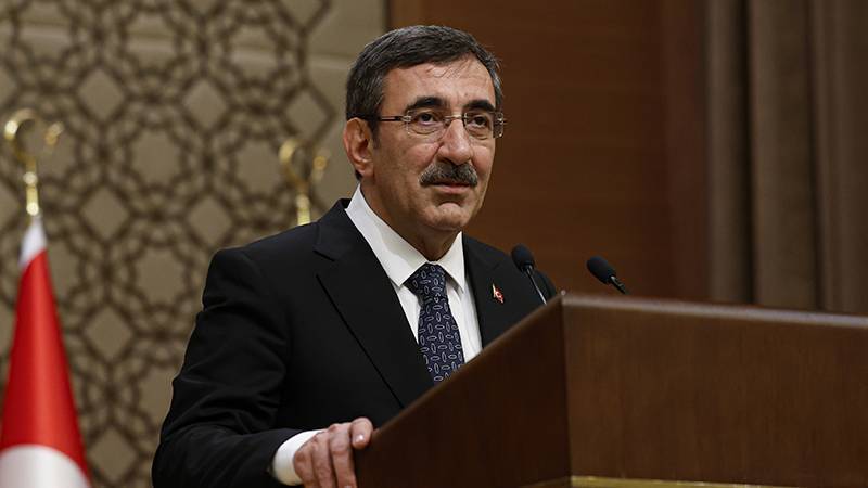 cumhurbaskani yardimcisi yilmaz issizlikte tek haneli seyir 29uncu aya tasindi eJlOtN6M.jpg