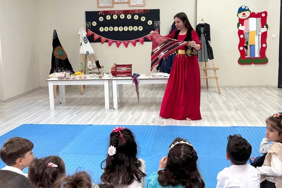 sevgi anaokulundan kulturel zenginlik etkinligi eXZ65k1U.jpg