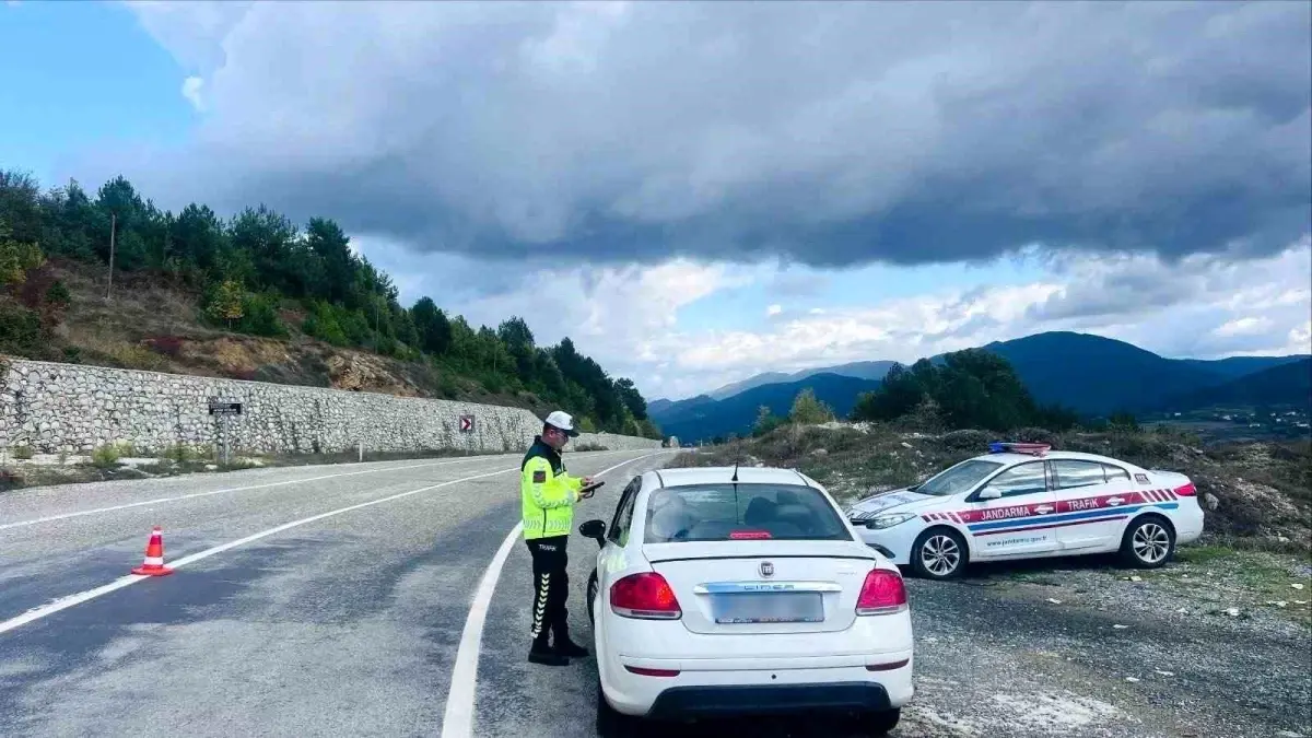 zonguldakta guvenlik operasyonlari cok sayida gozalti ve uyusturucu ele gecirildi DJ4q5qd6.jpg