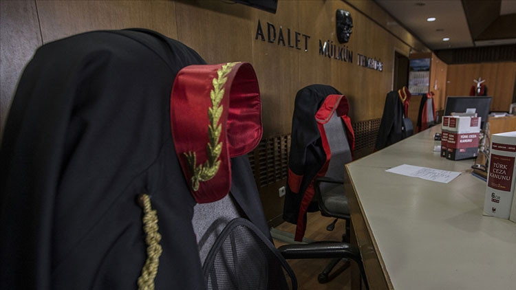 1000 hakim ve savci yardimcisi alimi basvurulari 2025 adalet bakanligi sinavlari basvurulari basladi mi nereden yapilir sartlari neler vqJ1l7Qg.jpg