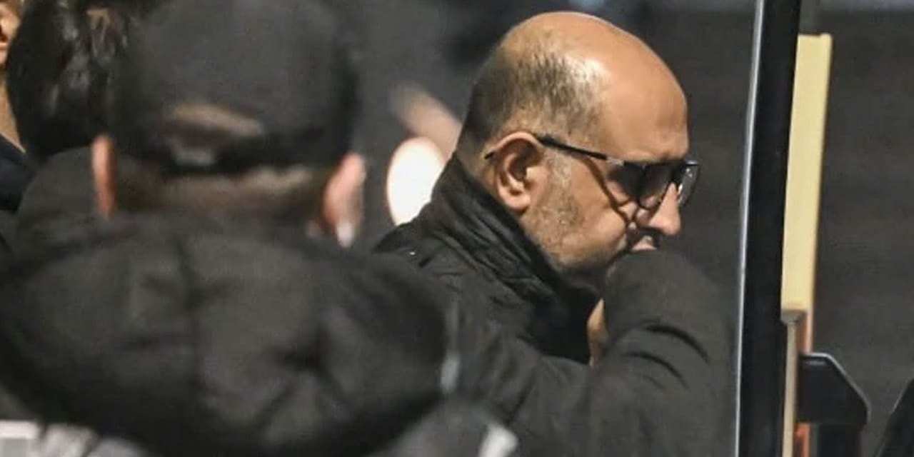 aziz ihsan aktasin ortagi adam silah cekti sesini cikarmadin iste iddianamede gecen akpli belediyeler KA53wjkY.jpg