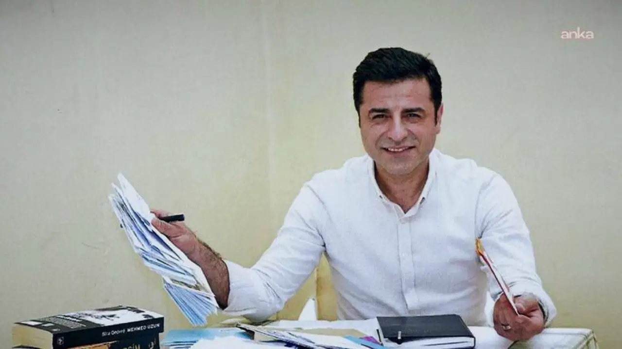 sosyalistlerden demirtas karari icin ortak cagri siyasi iktidar ihlal kararlarina direnmekten vazgecmeli pSeO7gSx.jpg