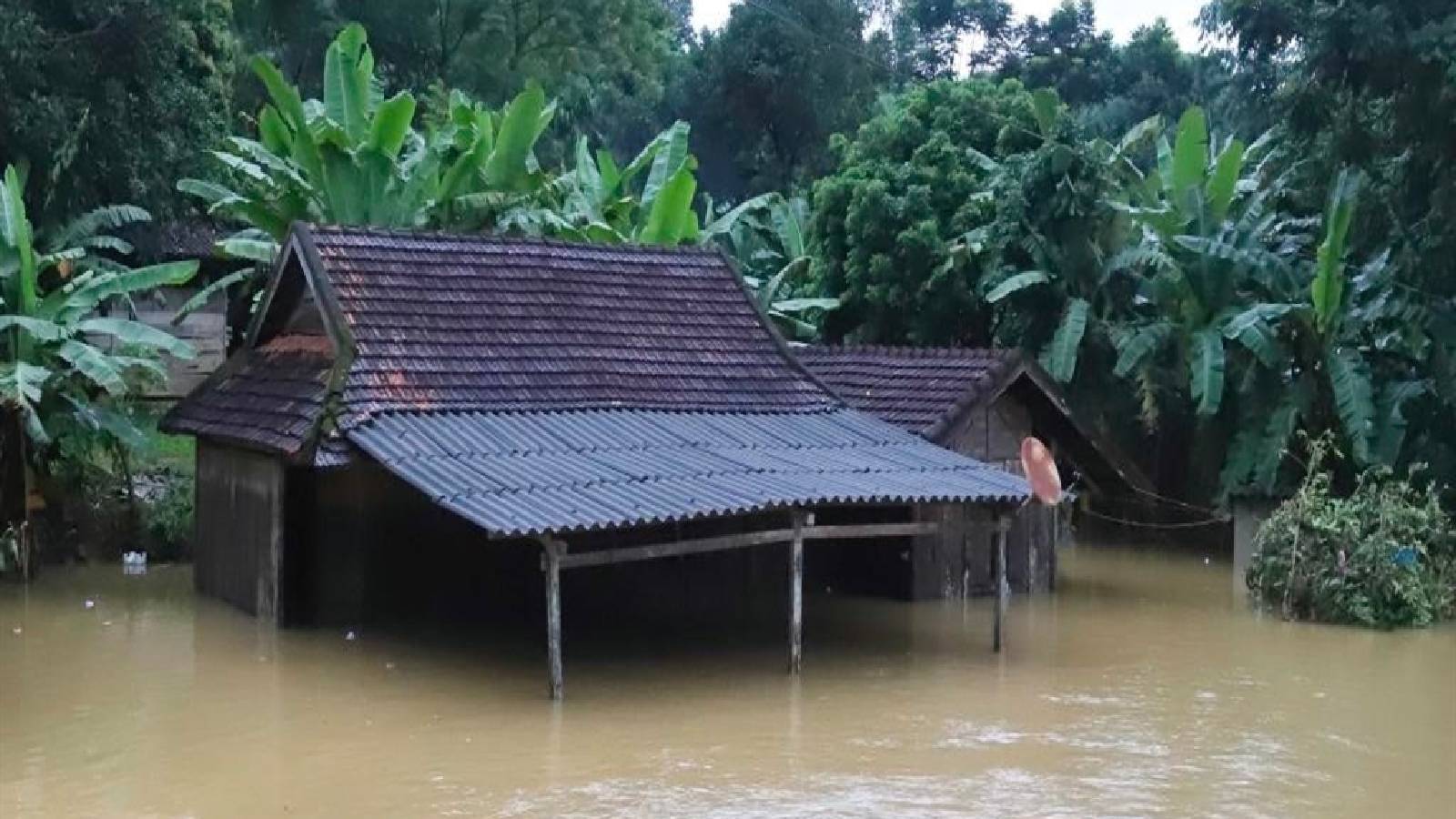 vietnamda sel hayatini kaybedenlerin sayisi 28e yukseldi vMU5El2n.jpg