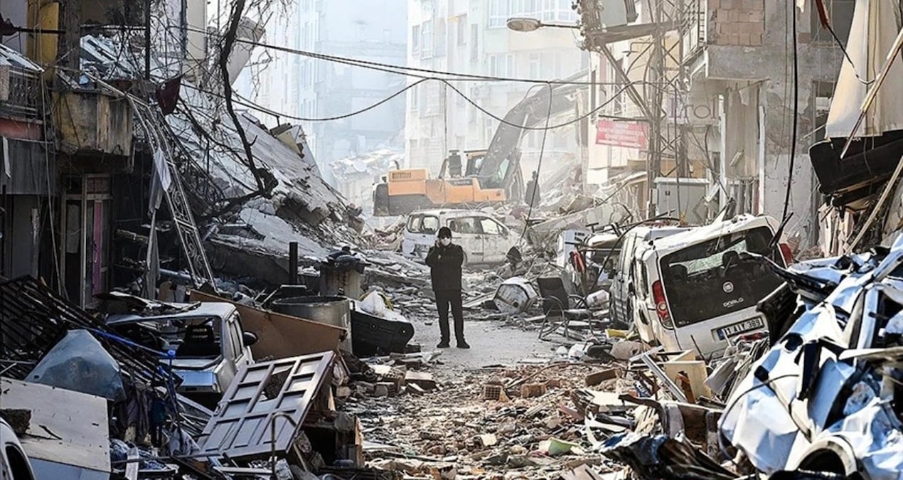 Devlet kusurlu, depremzede borçlu çıktı