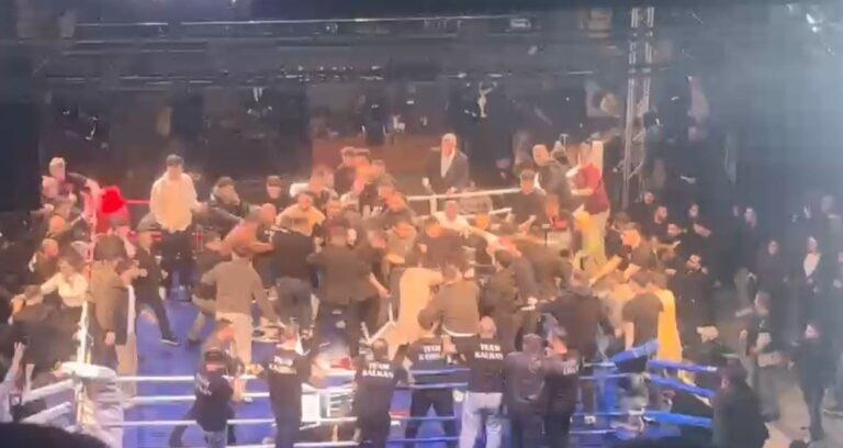 turk-ve-rus-boksorun-macinda-ring-savas-alanina-dondu-Vb9yZesY