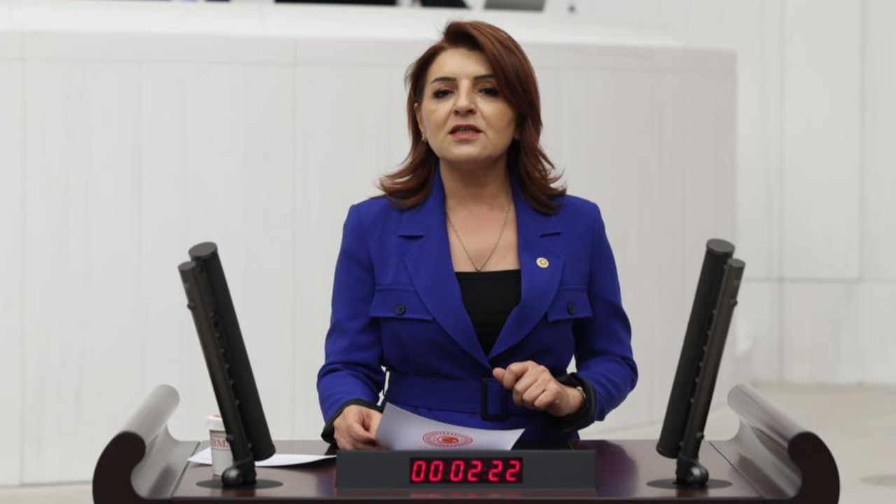chpli-kis-asgari-ucretli-maasi-almadan-borcunu-dusunuyor-hmYAsRkm