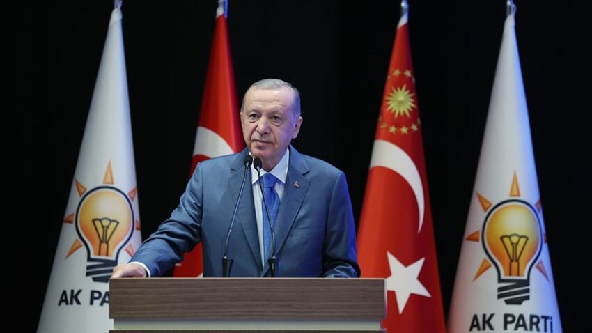 AK Parti yarın kampa giriyor